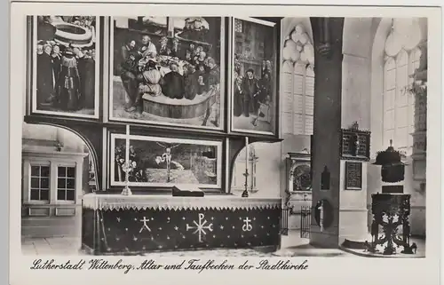 (105242) Foto AK Lutherstadt Wittenberg, Stadtkirche, Altar, Taufbecken