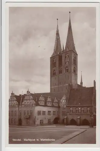 (103712) Foto AK Stendal, Marktplatz, Marienkirche, St. Marien, Rathaus, Roland