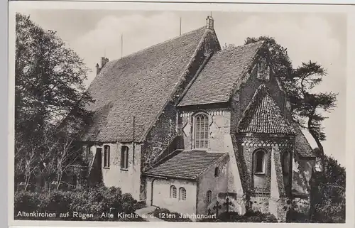 (110254) Foto AK Altenkirchen auf Rügen, Alte Kirche, vor 1945