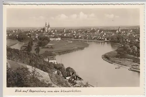 (21491) Foto AK Regensburg, Blick von den Winzerhöhen, vor 1945