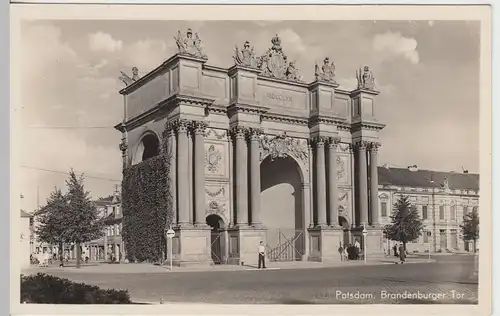 (45668) Foto AK Potsdam, Brandenburger Tor, vor 1945
