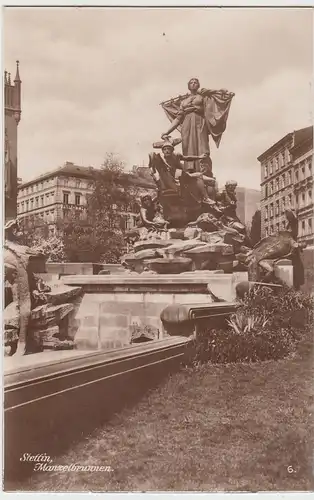 (88939) Foto AK Stettin, Szczecin, Manzelbrunnen 1920/30er