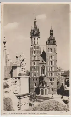 (46021) Foto AK Krakau, Marienkirche v.d. Tuchhallen gesehen, 1942