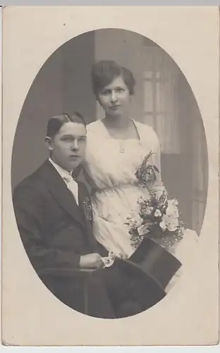 (28769) Foto AK junges Paar vor 1945