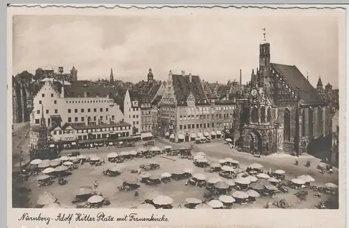 (65783) Foto AK Nürnberg, Platz mit Frauenkirche, 1933-45