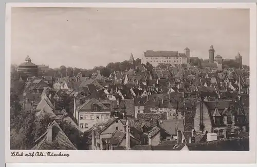 (107492) Foto AK Nürnberg, Blick auf Alt-Nürnberg, vor 1945