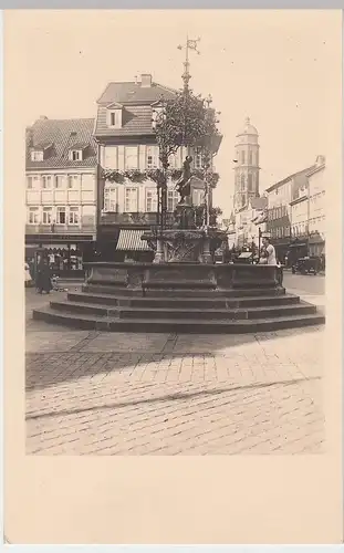 (56446) Foto AK Göttingen, Gänselieselbrunnen