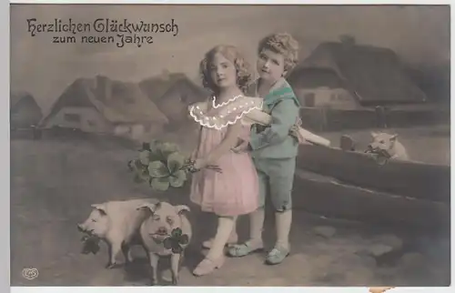 (51757) Foto AK Glückwunsch zum neuen Jahre, Kinder mit Klee und Schwein 1909
