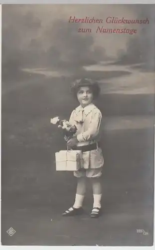 (3500) Foto AK Namenstag, Kind, Geschenke, Blumenstrauß 1912