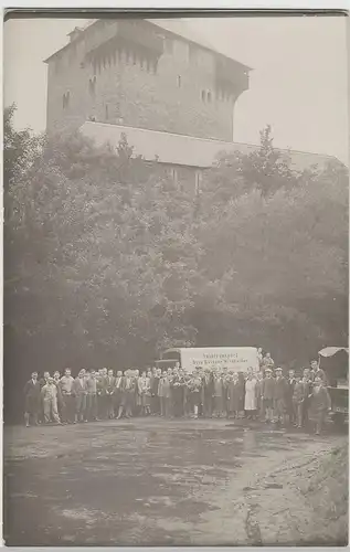 (82714) Foto AK Schloss Burg an der Wupper, große Personengruppe, vor 1945