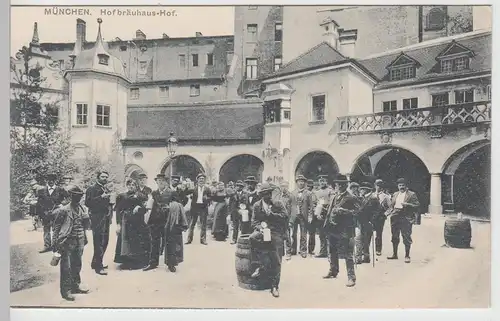 (95112) AK München, Hofbräuhaus, Hof, Gäste, vor 1945