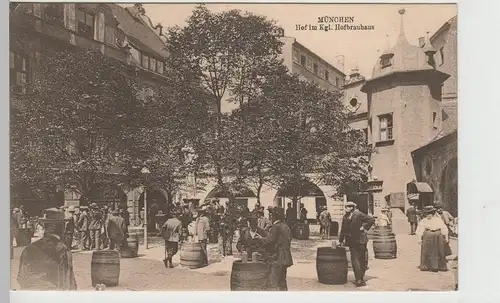 (71823) AK München, Hof im Kgl. Hofbräuhaus, vor 1920