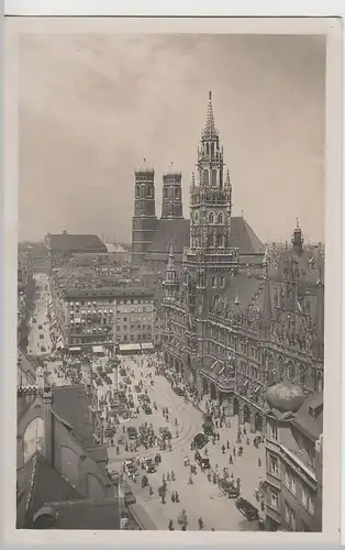 (69443) Foto AK München, Frauenkirche, Neues Rathaus, Marienplatz