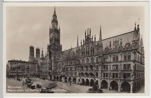 (5532) Foto AK München, Neues Rathaus, Frauenkirche 1937