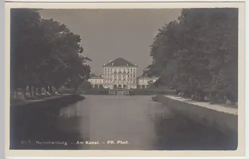 (44580) Foto AK München, Schloß Nymphenburg, Am Kanal, vor 1945