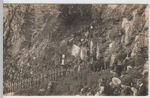 (66217) Foto AK Zeremonie a. Berghang, Soldaten Gedenkmesse o.ä. 1924