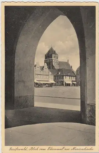 (106713) AK Greifswald, Blick vom Ehrenmal zur Marienkirche, 1939