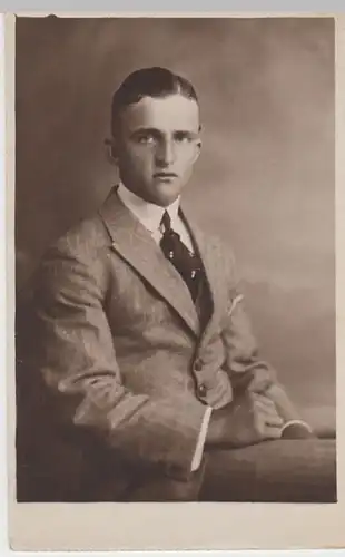 (8604) Foto AK junger Mann Otto Beesack, Busack, Porträt 1921
