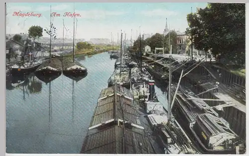 (89143) AK Magdeburg, Hafen, Lastkähne 1910