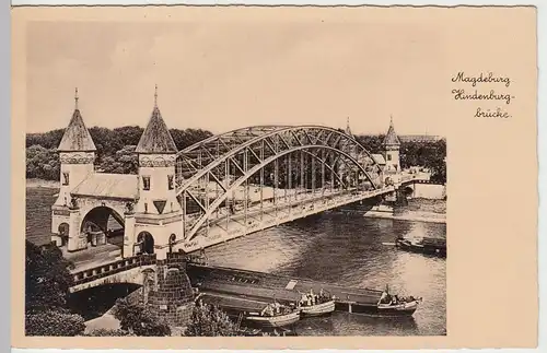 (57996) AK Magdeburg, Hindenburgbrücke, Lastkähne, vor 1945