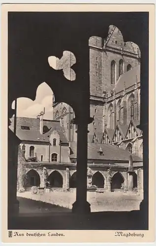 (30022) Foto AK Magdeburg, Dom, Kreuzgang, 1942