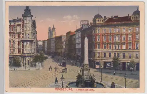 (114031) AK Magdeburg, Hasselbachplatz, Brunnen, Straßenbahn 1920
