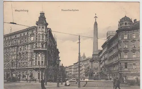 (111468) AK Magdeburg, Hasselbachplatz, Brunnen 1909