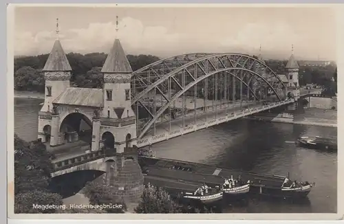 (108736) Foto AK Magdeburg, Hindenburgbrücke, Lastkähne, Elbe 1934