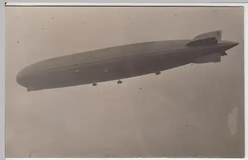 (60006) Foto AK Zeppelin LZ 127 in Fahrt 1930er