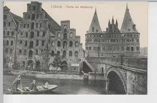 (71584) AK Lübeck, Partie am Holstentor m. Salzspeicher, vor 1920