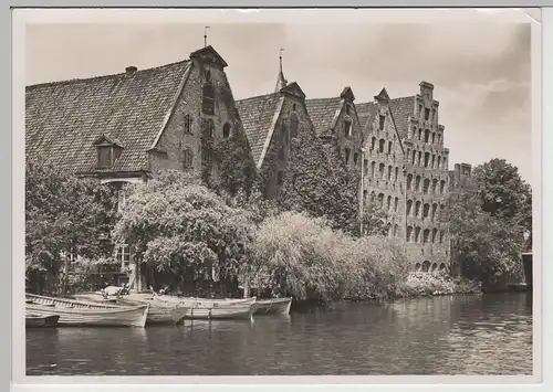 (68757) Foto AK Lübeck, Salzspeicher