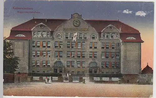 (98256) AK Kaiserslautern, Lazarett Rupprecht Schule, Feldpost 1917