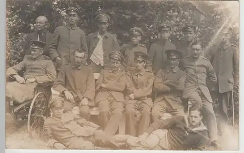 (81486) Foto AK 1.WK Soldaten, Verwundete Kriegsveteranen, Barmbeck 1920