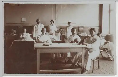 (21946) Foto AK Militaria, Soldaten im Lazarett, Inf. Reg. 40, 1914-18