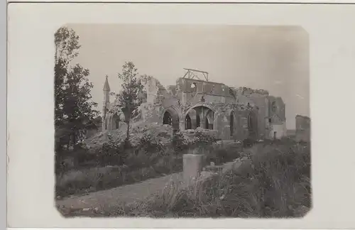 (85959) Foto AK 1. WK, zerstörte Kirche, Étain? 1916