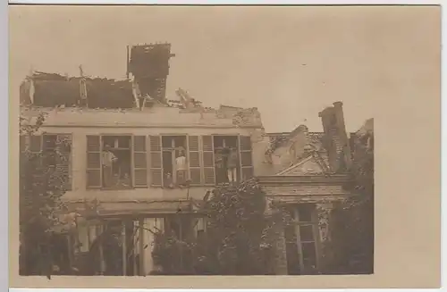 (35801) Foto AK 1.WK zerstörtes Haus, Hinterseite 1916