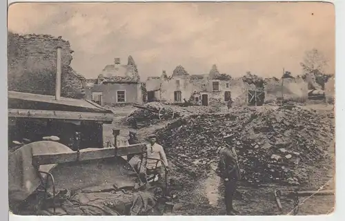 (100265) AK Eton bei Verdun, 1. WK, zerstörter Ort, Soldaten 1917