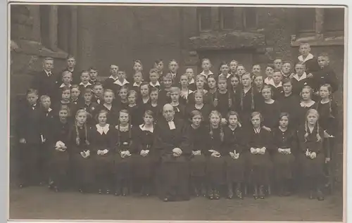 (82959) orig. Foto große Kindergruppe, religiös, vor 1945