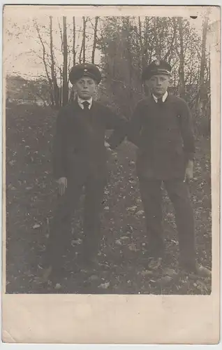 (68873) orig. Foto Kinder, Zwei Jungs im Anzug, Schüler, Konfirmation vor 1920