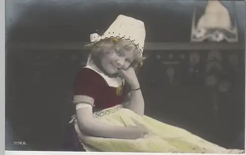 (66692) Foto AK kleines Mädchen in Tracht, coloriert 1907