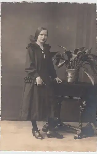 (50491) orig. Foto Konfirmation, junge Frau, Kabinettfoto, um 1920