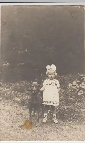 (46320) orig. Foto kleines Mädchen mit Hund, vor 1945