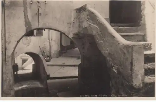 (745) Foto AK San Remo, Ital., Altstadt, enge Gasse