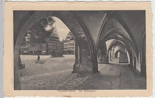 (30813) AK Hildesheim, Rathaus-Laubengang, Marktplatz, vor 1945