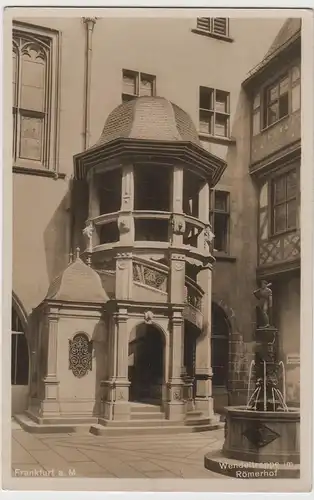 (80250) Foto AK Frankfurt a.M., Wendeltreppe im Römerhof, 1932