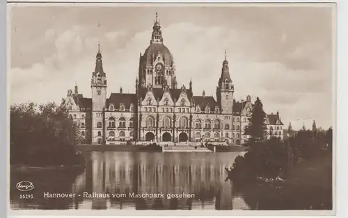 (68446) Foto AK Hannover, Neues Rathaus v. Maschpark gesehen, 1928