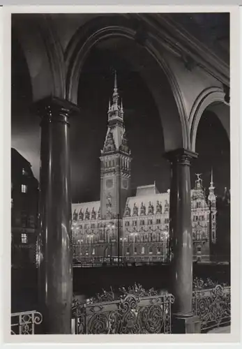 (18157) Foto AK Hamburg, Rathaus, Blick durch Alsterarkaden 1938