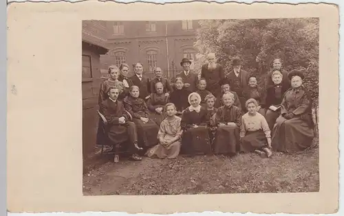 (52196) Foto AK Personengruppe, Erinnerungsfoto, vor 1945