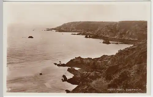 (8538) Foto AK Guernsey, Petit Port