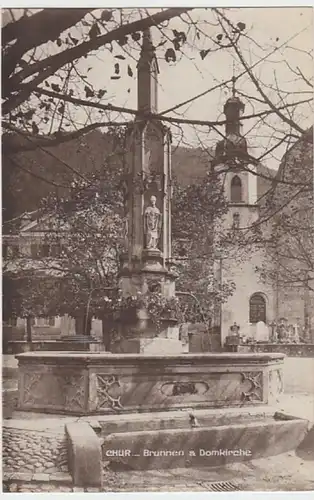 (23532) Foto AK Chur, Brunnen, Domkirche, vor 1945